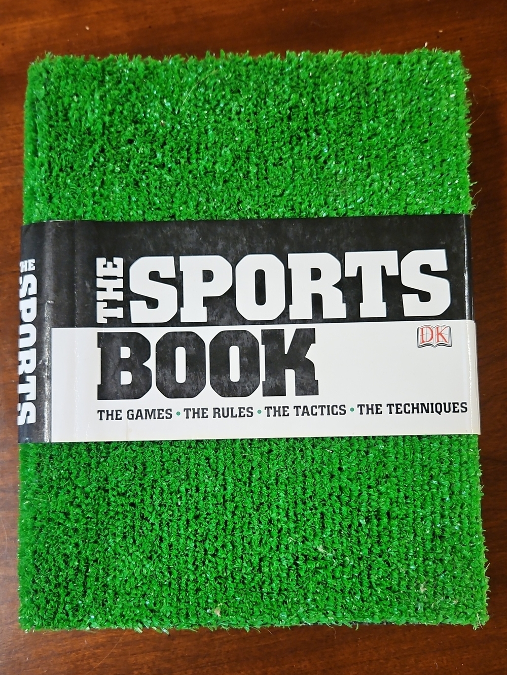 The Sports Book 2007 Edition  New Unused DK Publishing